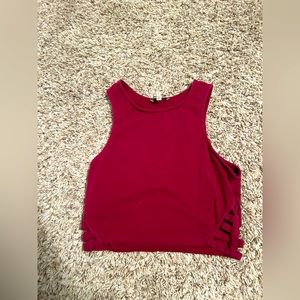 Cropped fitted tank top